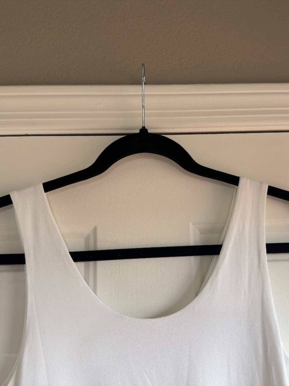 NWT Tahari Modern Essentials Wear Two Ways White Tank Top - Picture 4 of 8